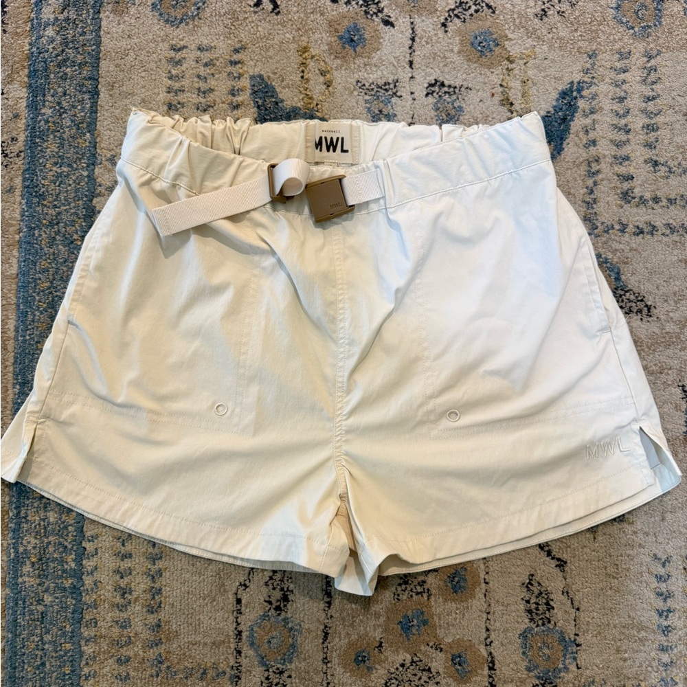 Madewell Cream Casual Belted track shorts size S